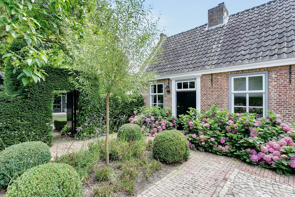 نوينين Van Gogh Cottage الغرفة الصورة